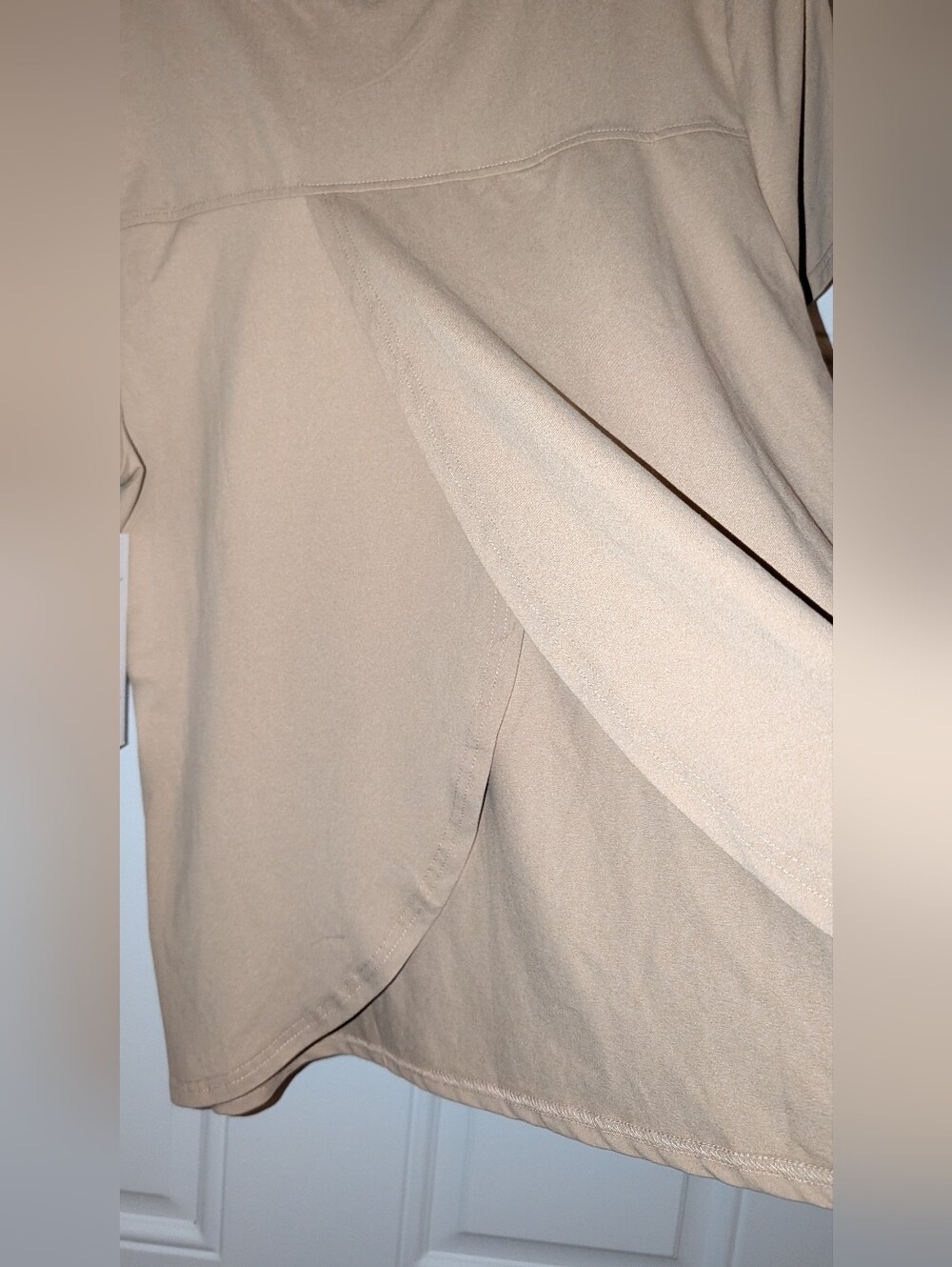 Threads 4 Thought Crewneck Tee With Open Back Tan NWOT - Picture 3 of 8